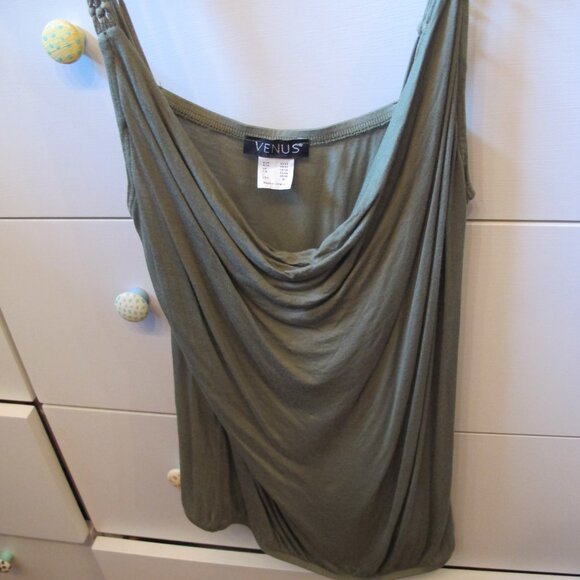 LIMITED TIME SITEWIDE SALE! EVERYTHING $5 OFF SEE CLOSET FOR INDIVIDUAL $ - Picture 5 of 16